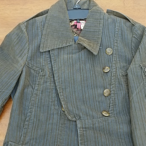 Jacket - Picture 2 of 8